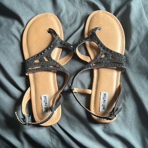 Sandals size 8